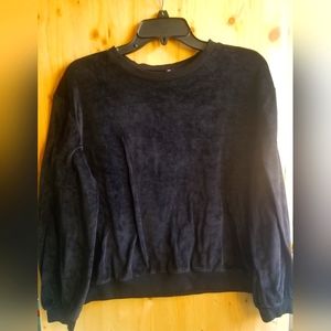 Black flee sweater